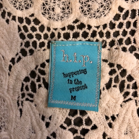 ✨Cream color vest size Medium - Picture 4 of 5